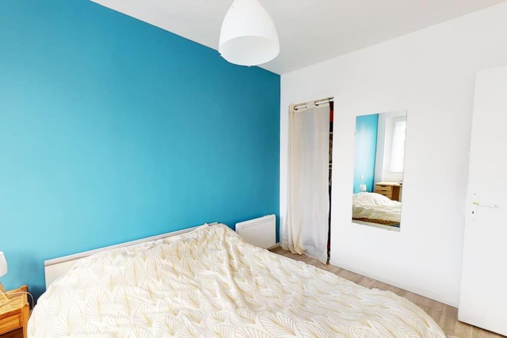 Hotel Le Central - Chambre Privative Avec Salon Et Terrasse Privee Toulouse Exterior foto